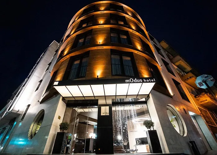 莫杜斯酒店 2* 瓦爾納