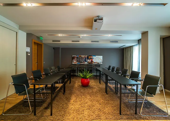 莫杜斯酒店 2* 瓦爾納