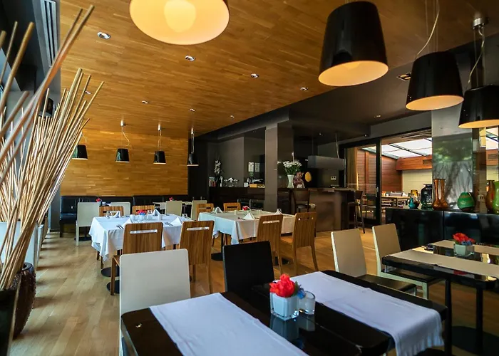 莫杜斯酒店 2* 瓦爾納